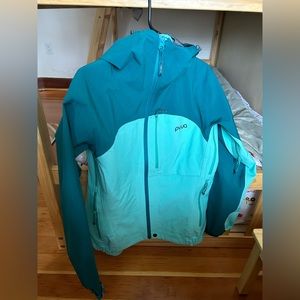 Ski/snow gear (jacket and pants) Pyua